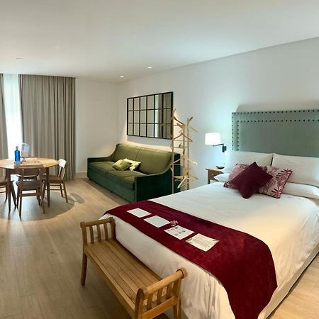 Apartamentos Turisticos La Plaza 치피오나 외부 사진