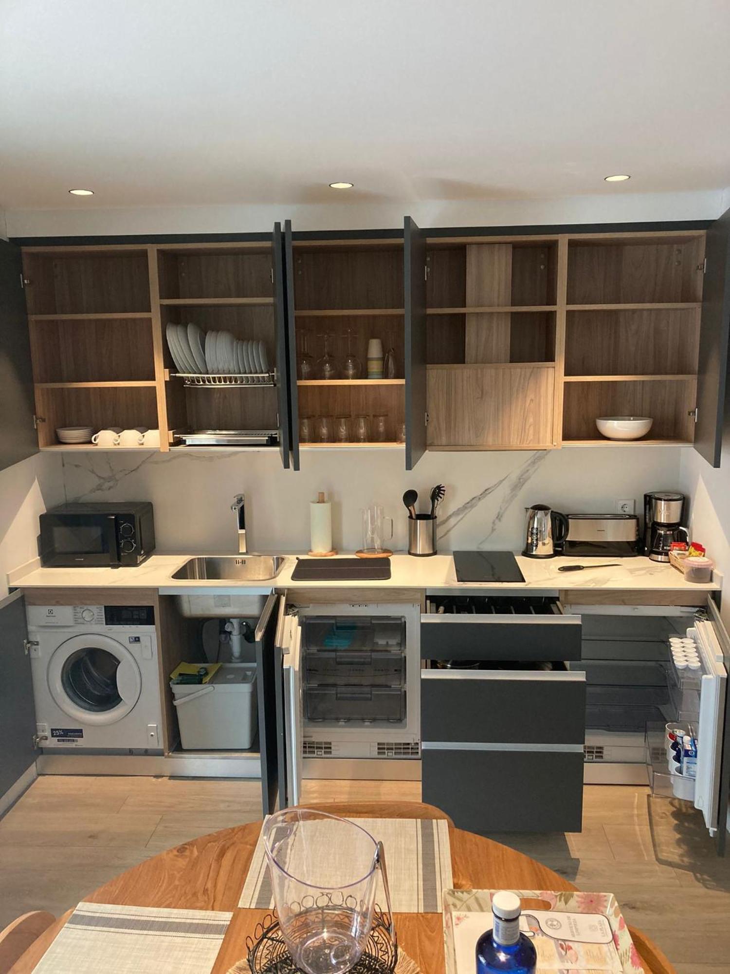 Apartamentos Turisticos La Plaza 치피오나 외부 사진