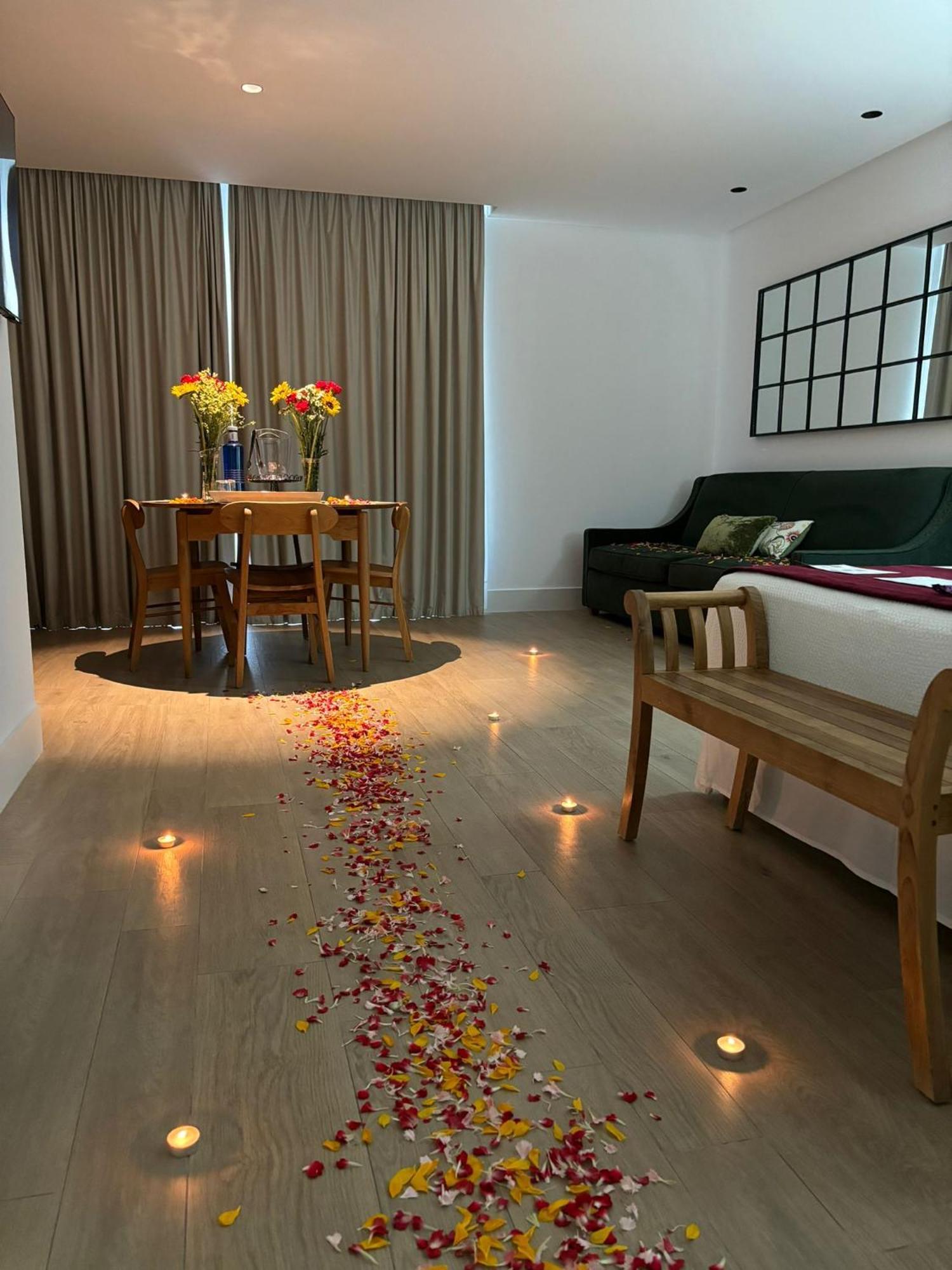 Apartamentos Turisticos La Plaza 치피오나 외부 사진