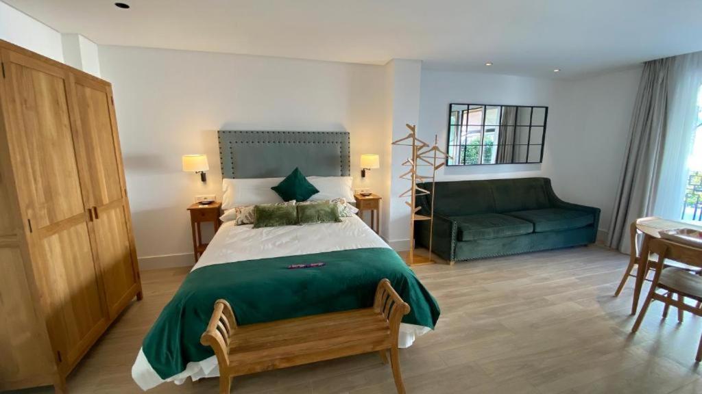 Apartamentos Turisticos La Plaza 치피오나 외부 사진