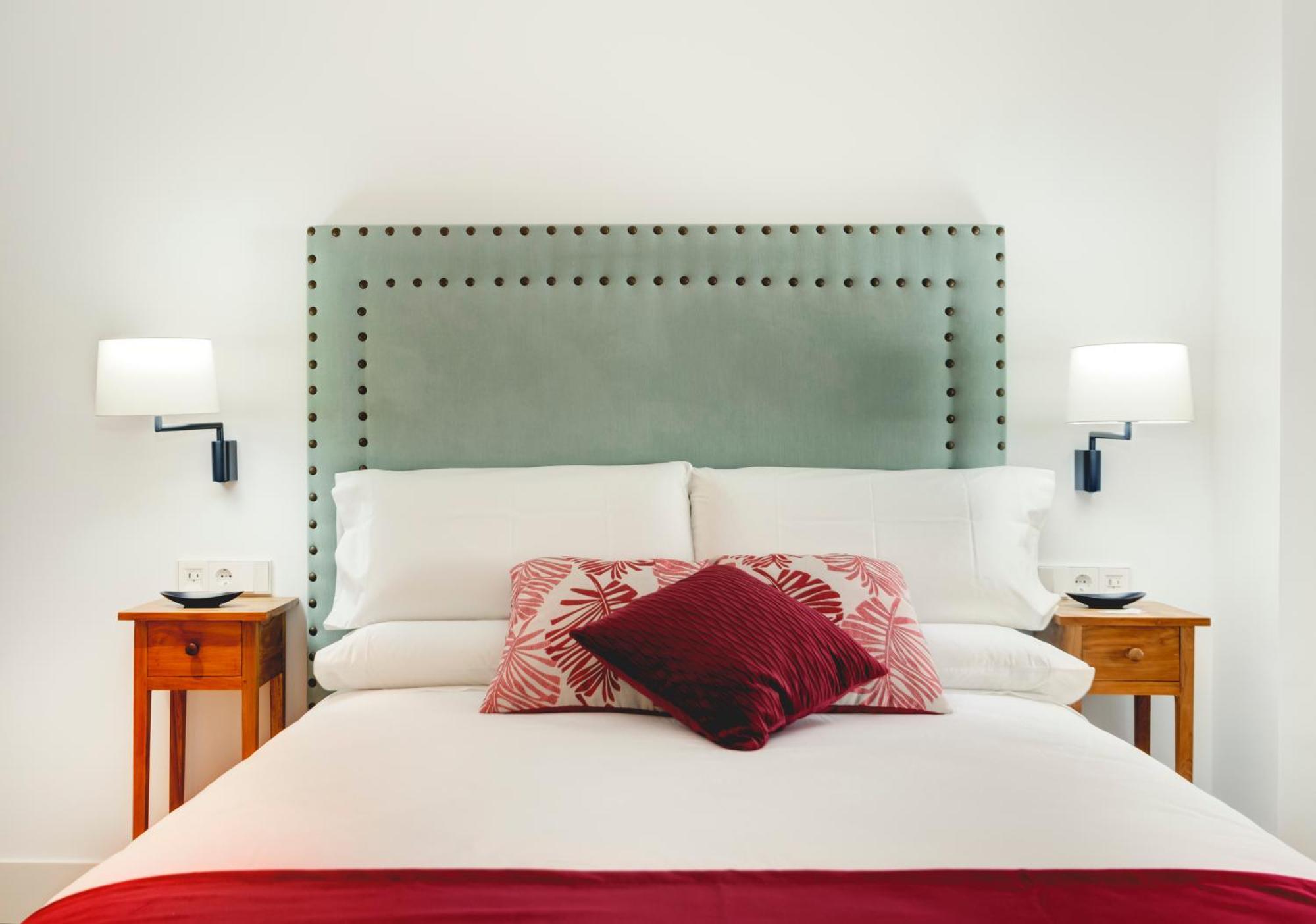 Apartamentos Turisticos La Plaza 치피오나 외부 사진