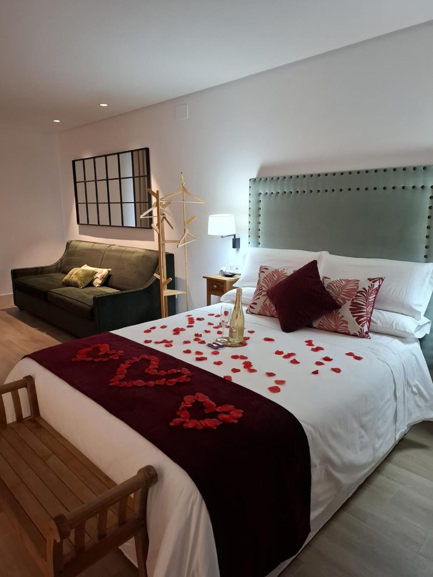 Apartamentos Turisticos La Plaza 치피오나 외부 사진